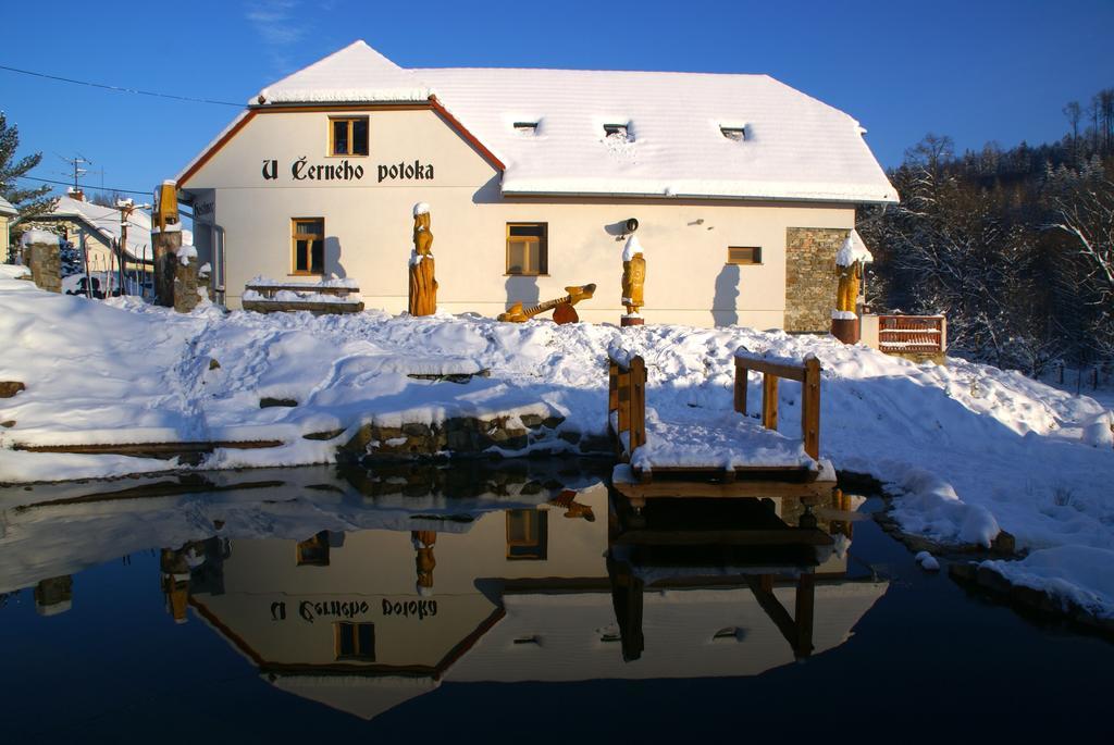 Penzion U Cerneho Potoka Nová Lhota Exterior foto
