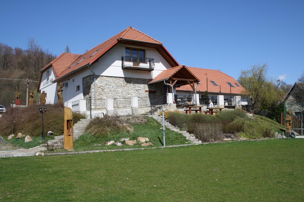 Penzion U Cerneho Potoka Nová Lhota Exterior foto