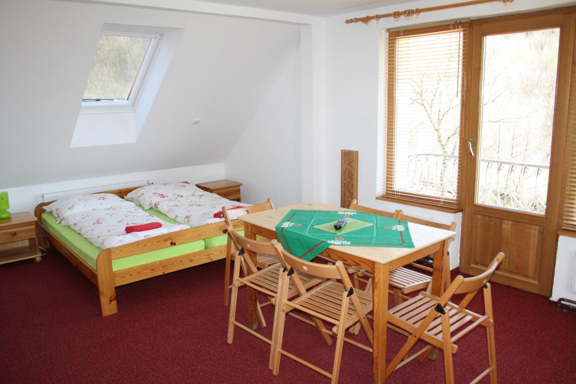 Penzion U Cerneho Potoka Nová Lhota Quarto foto